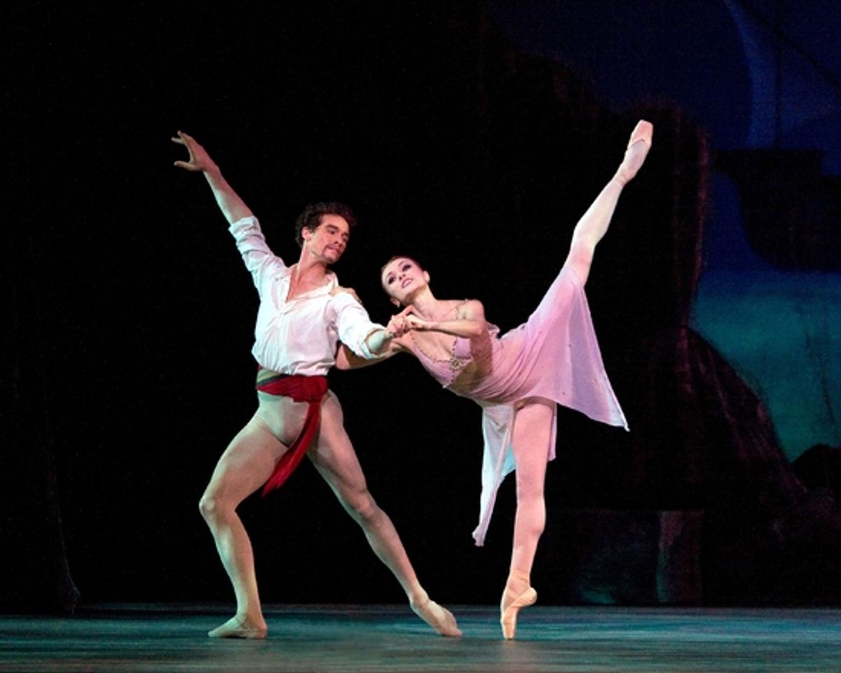 American Ballet Theatre's Le Corsaire, featuring Irina Dvorovenko and Cory Stearns (photo: Marty Sohl) at 